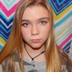 Meet your Posher, Ashlee